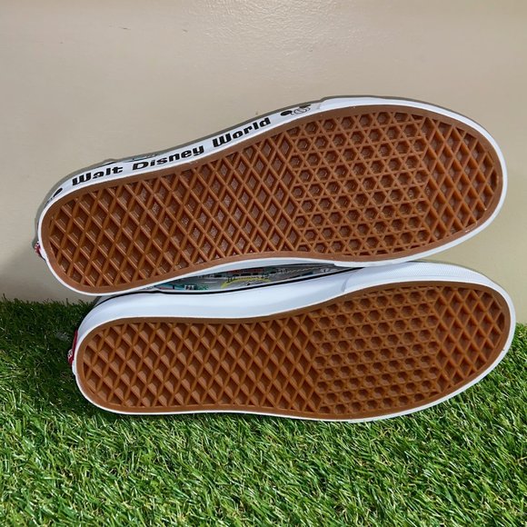 Men\'s Vans Old Skool Disney 50th Walt Disney World Map Rare Casual Shoes Size 10 main image 4